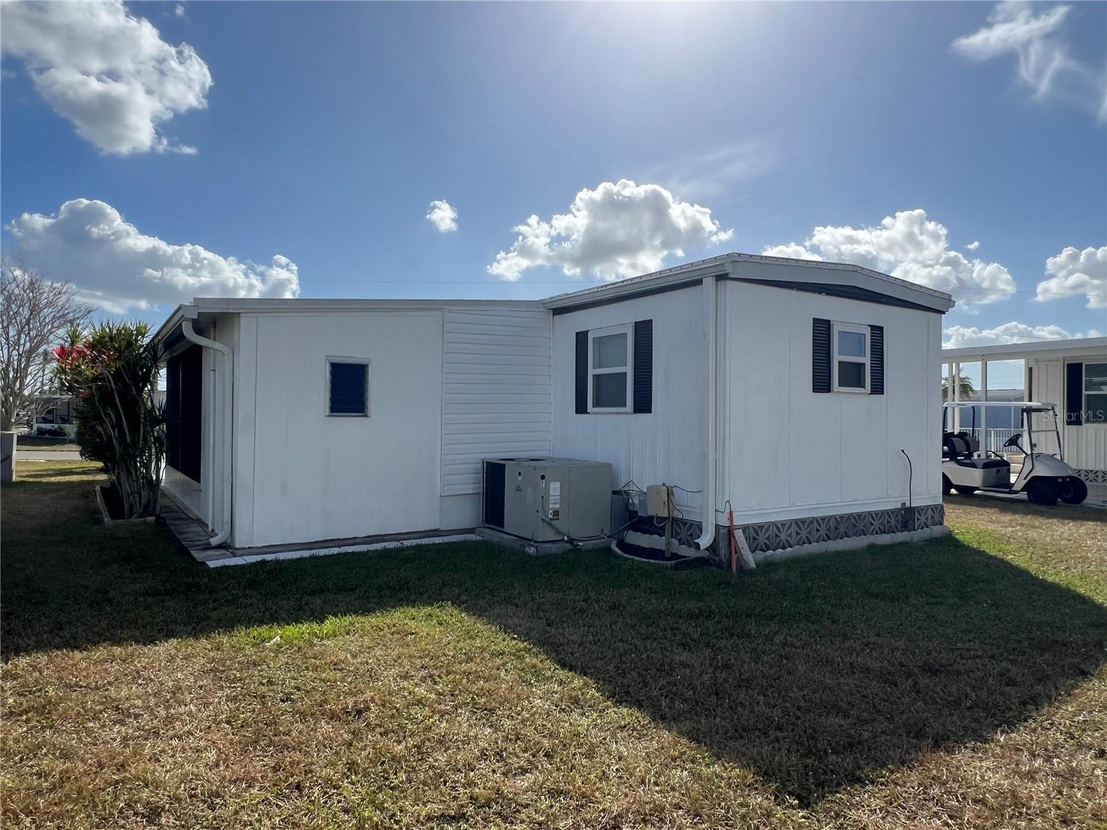 Image 29 of 41 For 528 Blackburn Boulevard