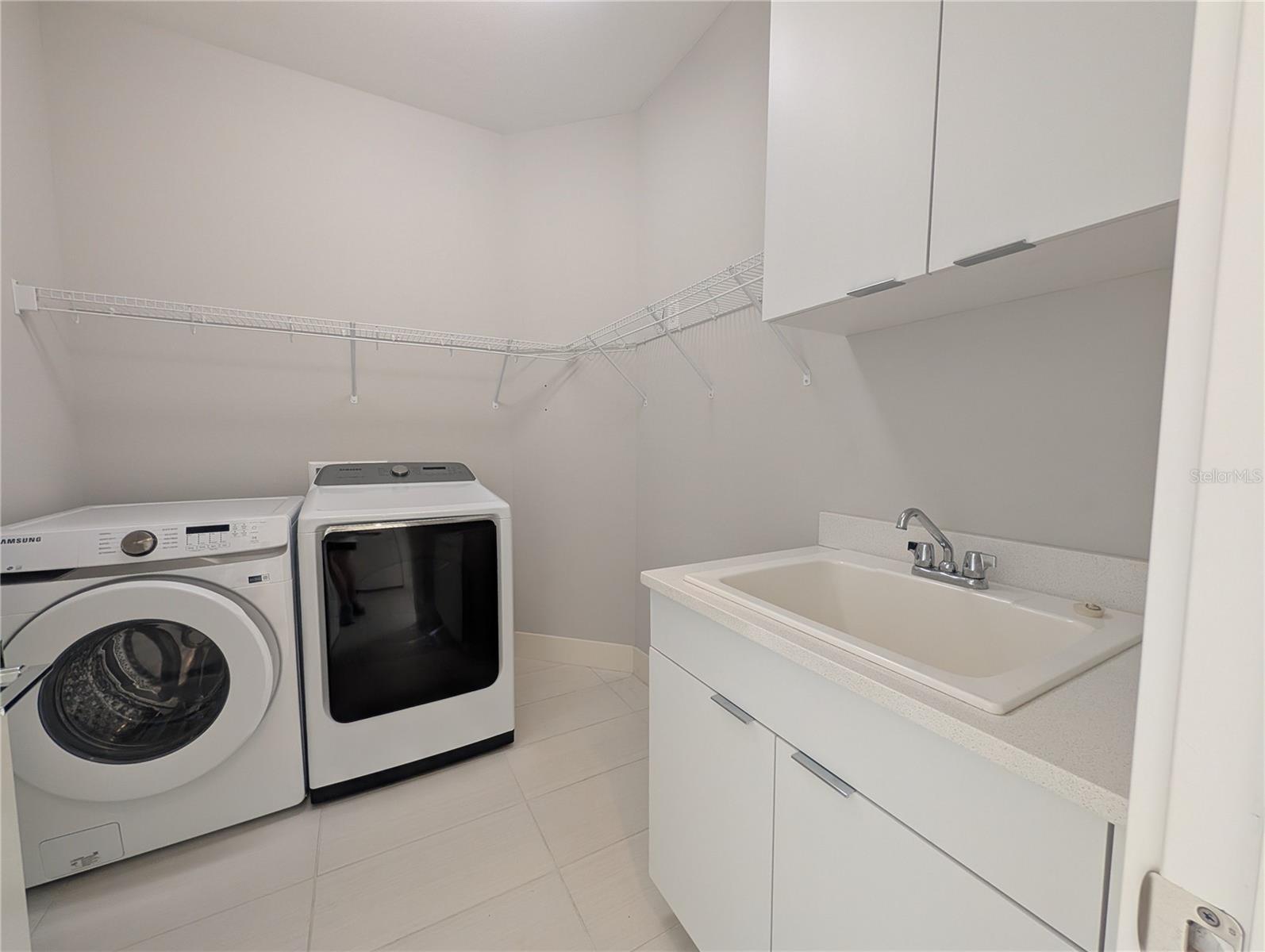 Image 26 of 35 For 7744 Sandhill Lake Drive