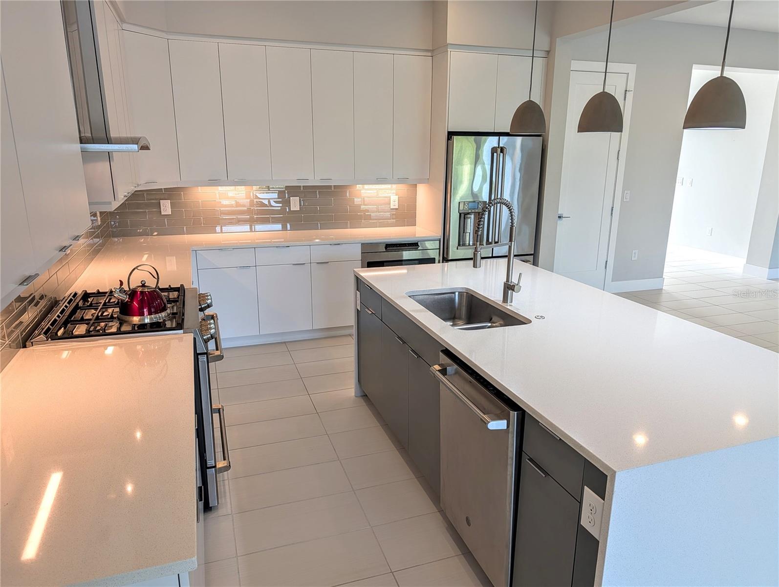 Image 7 of 35 For 7744 Sandhill Lake Drive