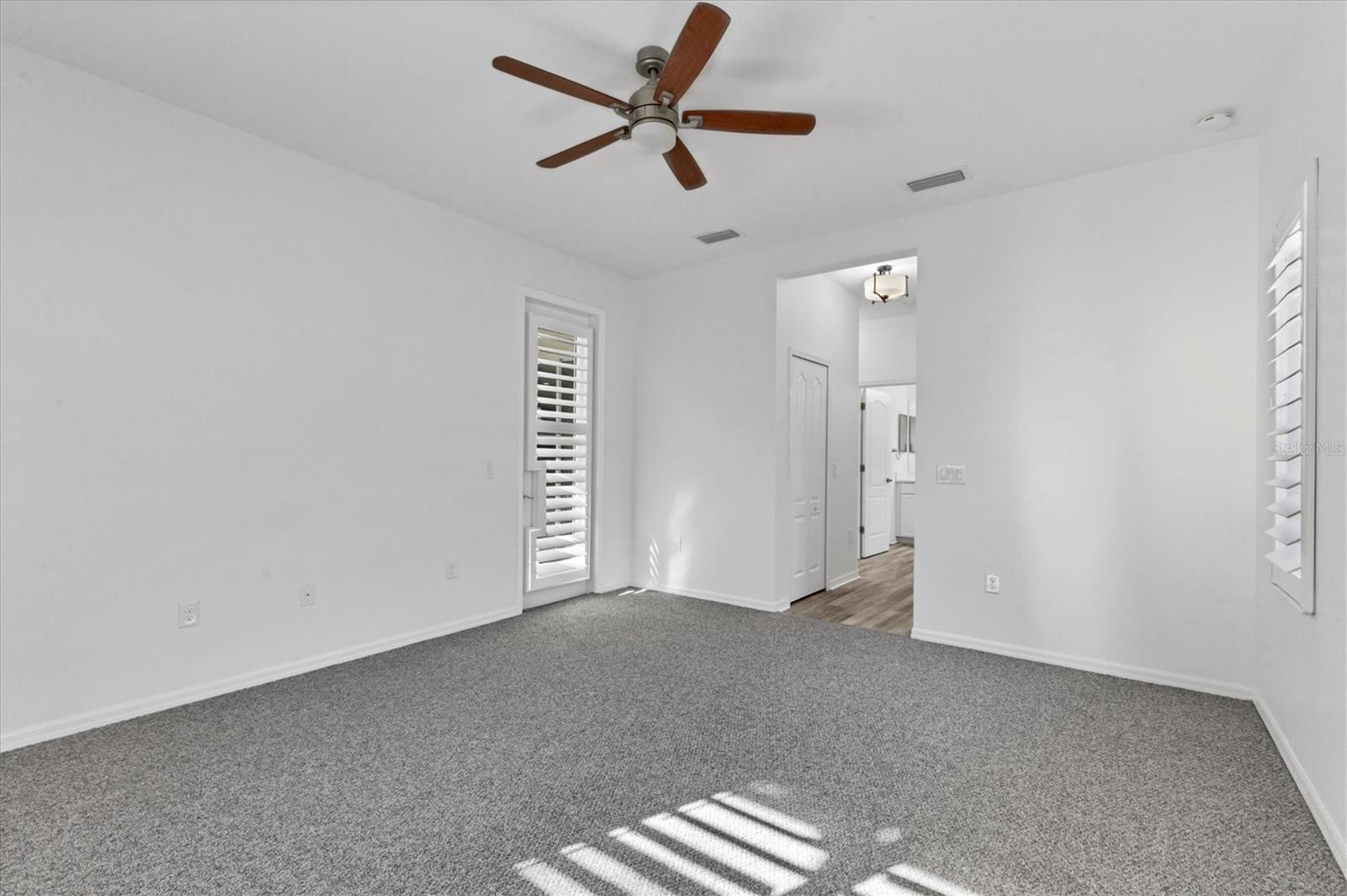 Image 14 of 32 For 4806 Lake Breeze Terrace