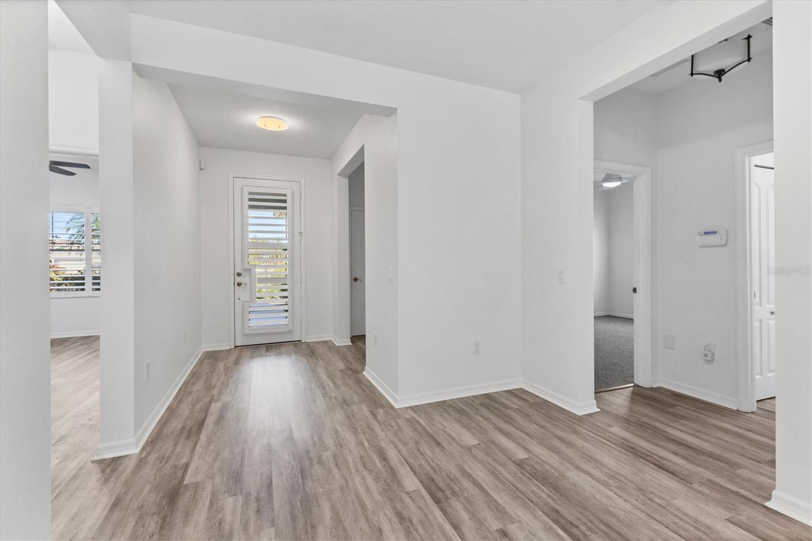 Image 4 of 32 For 4806 Lake Breeze Terrace