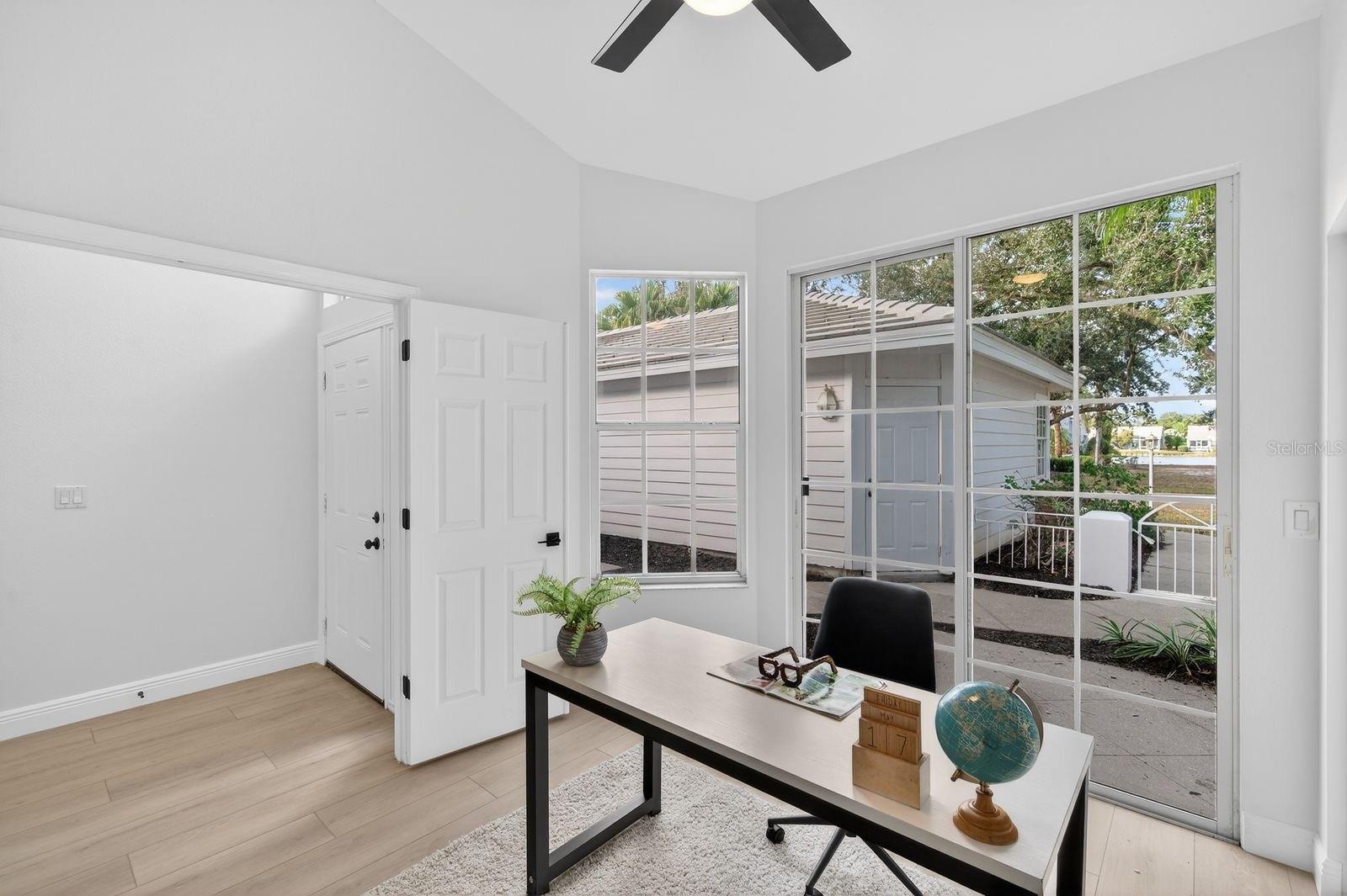 Image 12 of 41 For 7739 Whitebridge Glen