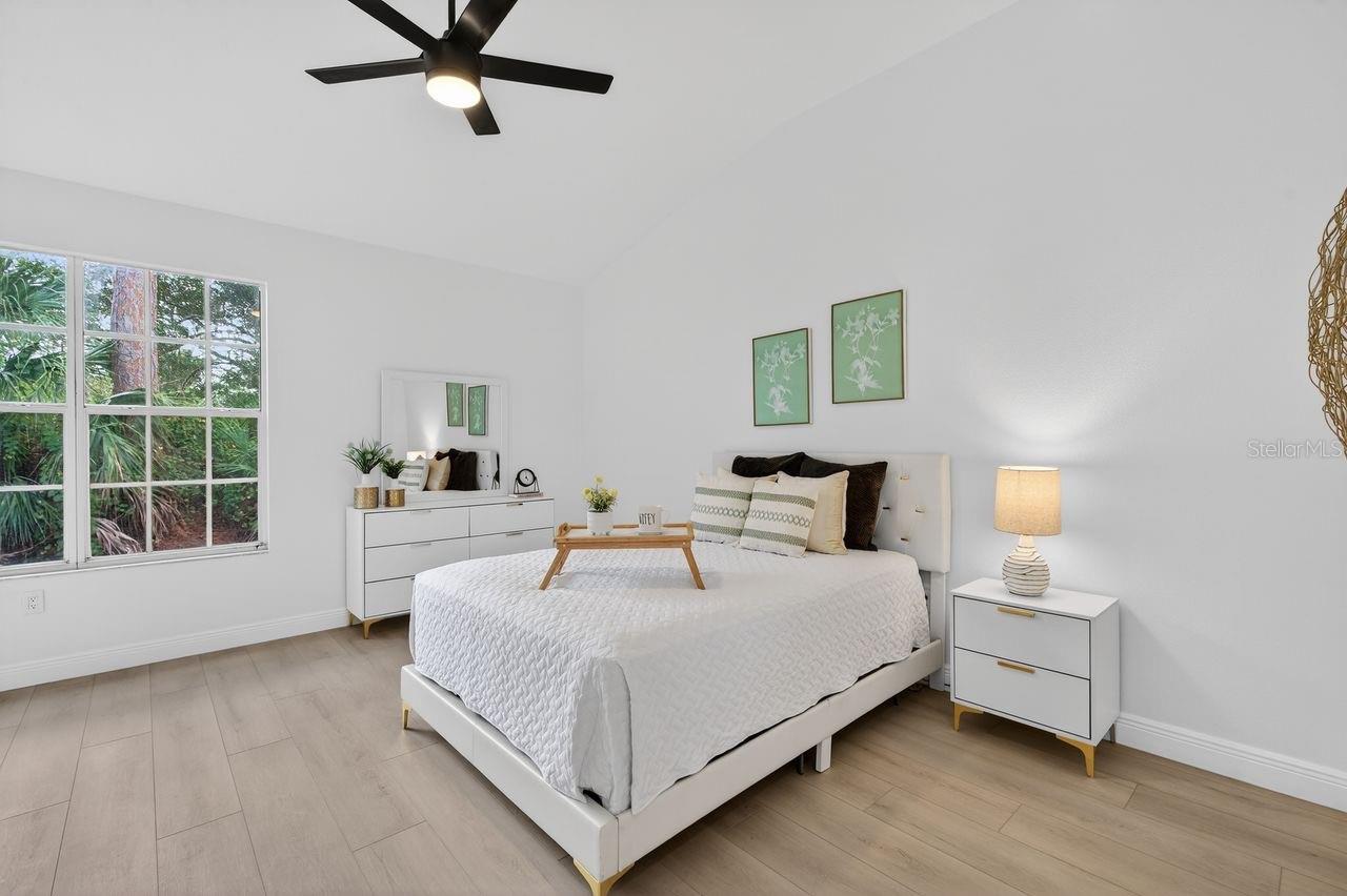 Image 14 of 41 For 7739 Whitebridge Glen