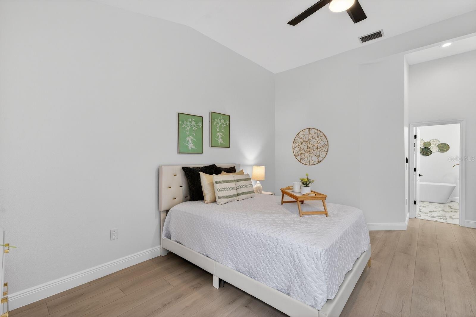 Image 16 of 41 For 7739 Whitebridge Glen