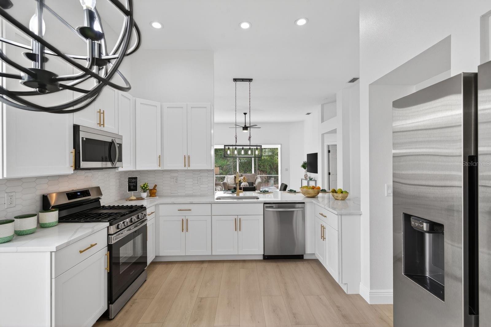 Image 7 of 41 For 7739 Whitebridge Glen