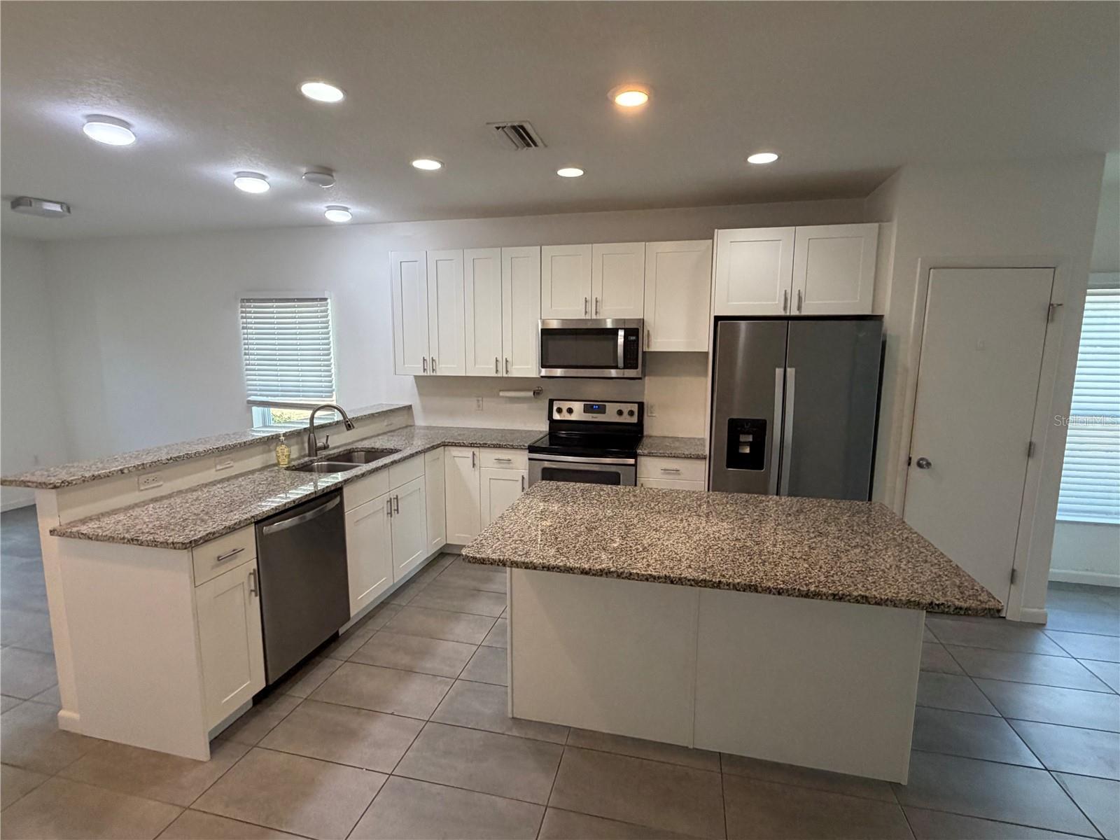 Image 2 of 14 For 1906 Livingstone Street