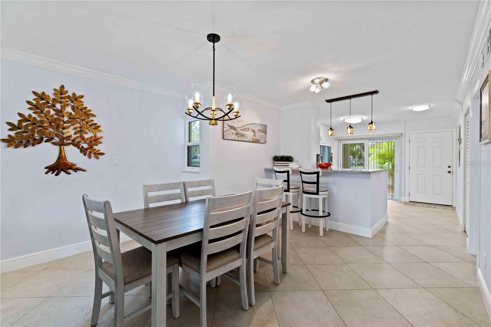 Image 8 of 34 For 5260 Gulf Of Mexico Drive 401