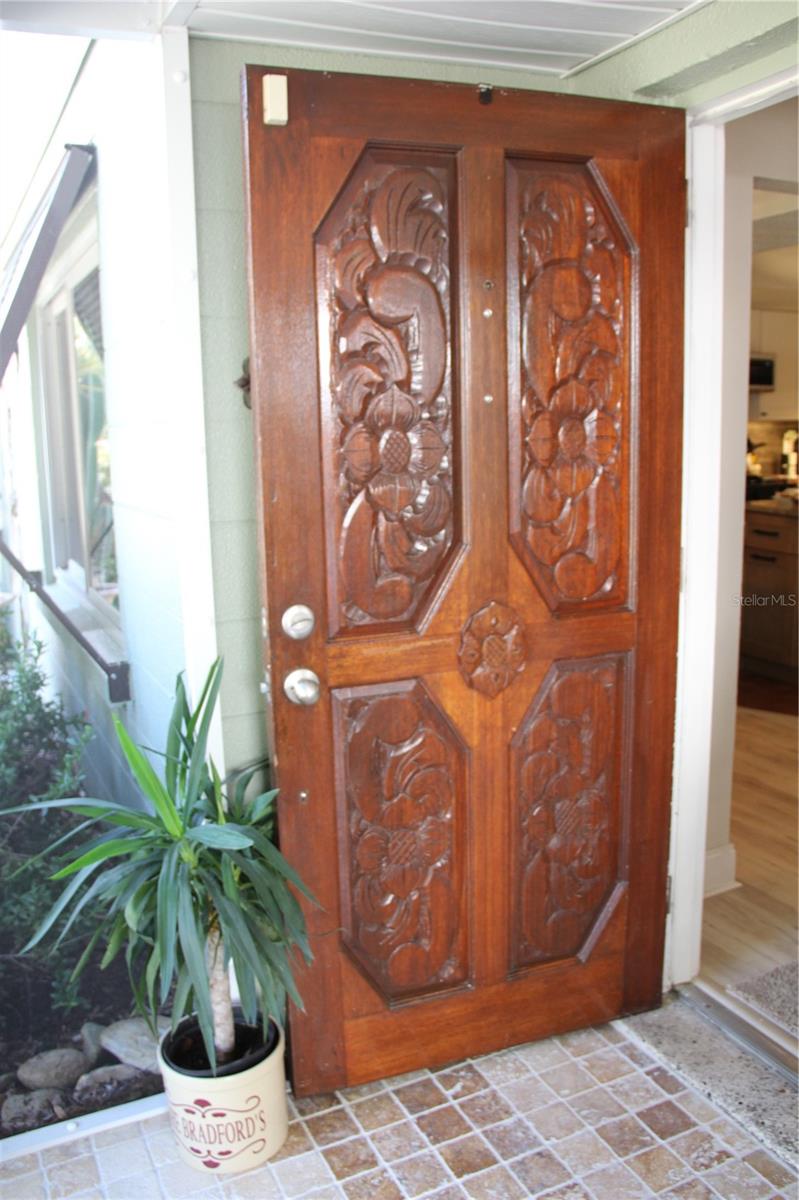 Image 16 of 72 For 624 Showalter Avenue