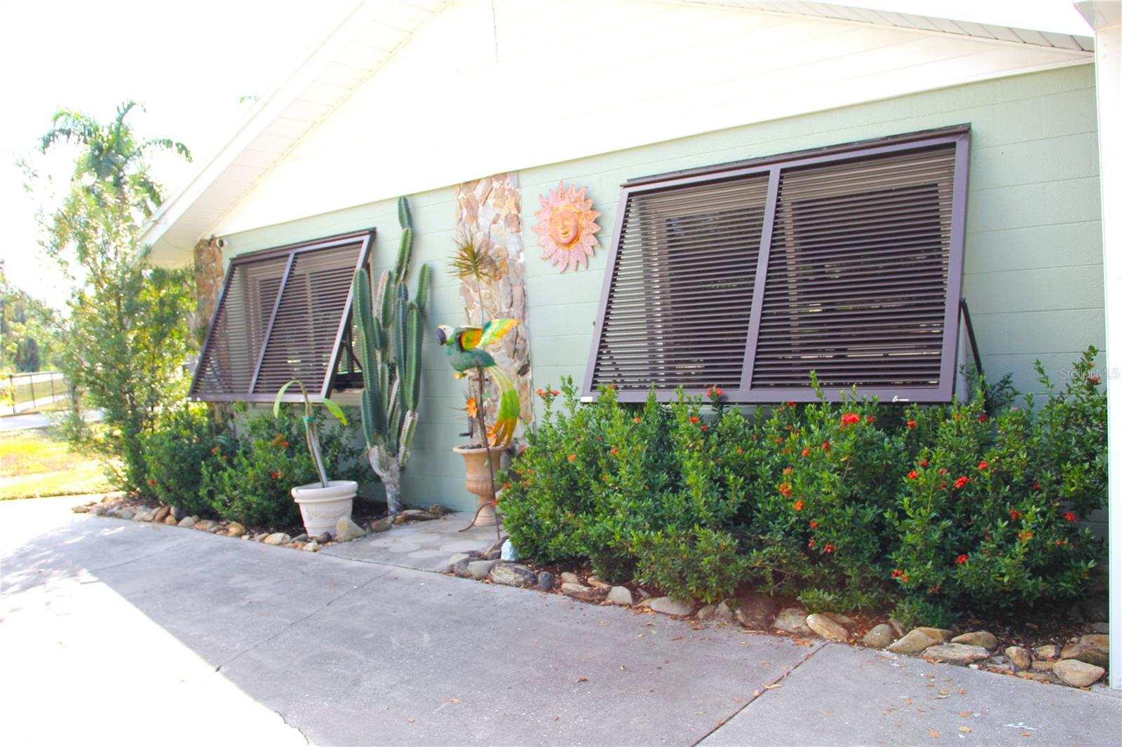 Image 3 of 72 For 624 Showalter Avenue