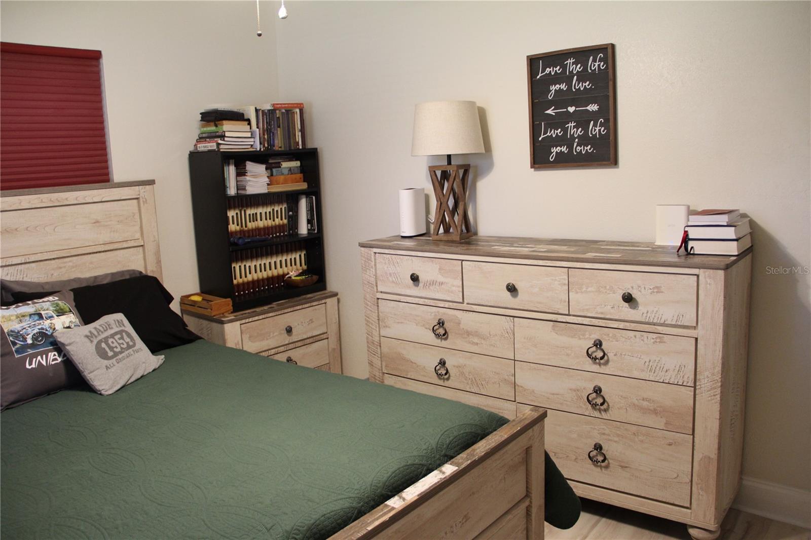 Image 41 of 72 For 624 Showalter Avenue