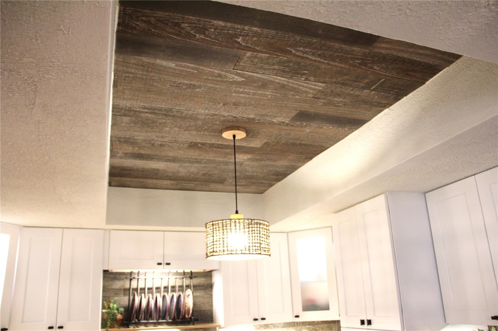 Image 45 of 72 For 624 Showalter Avenue