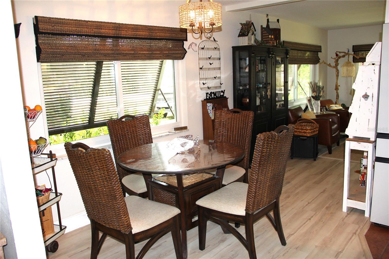 Image 56 of 72 For 624 Showalter Avenue