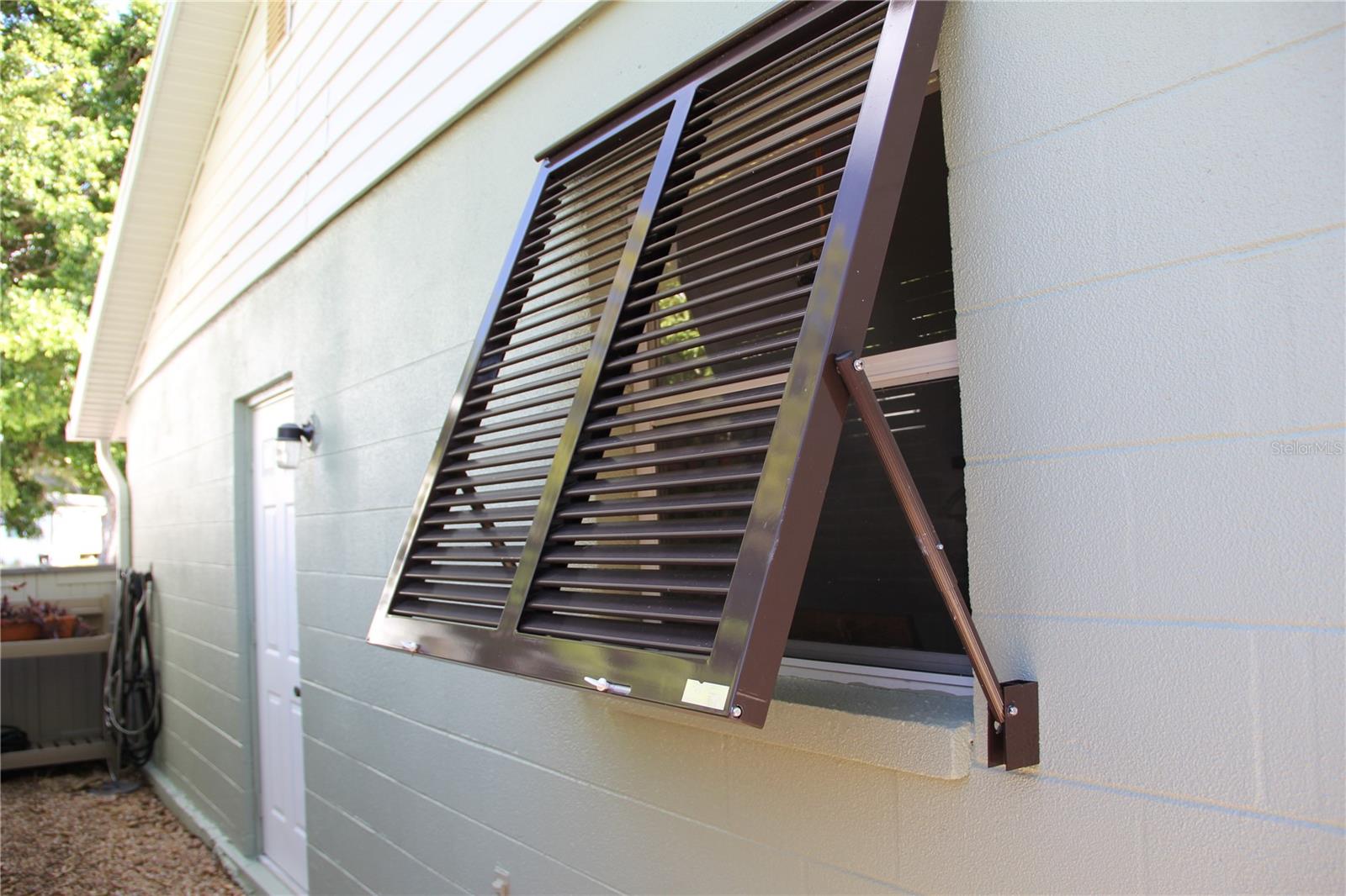 Image 58 of 72 For 624 Showalter Avenue