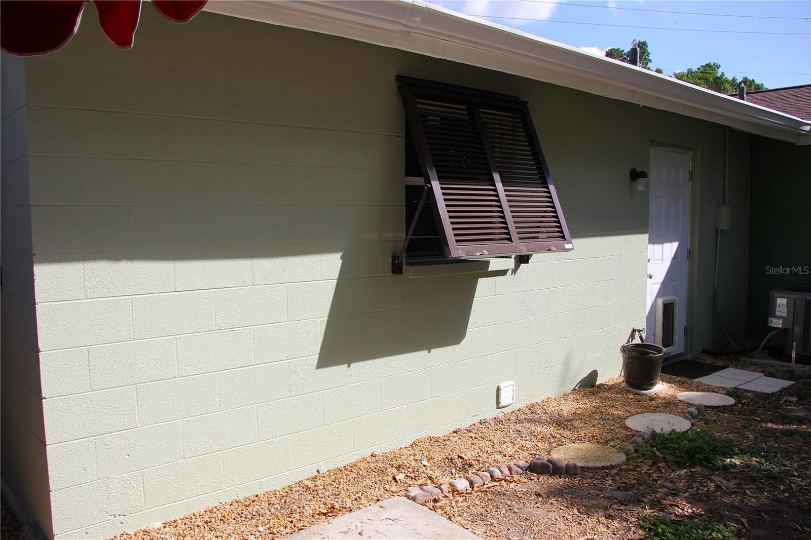 Image 60 of 72 For 624 Showalter Avenue