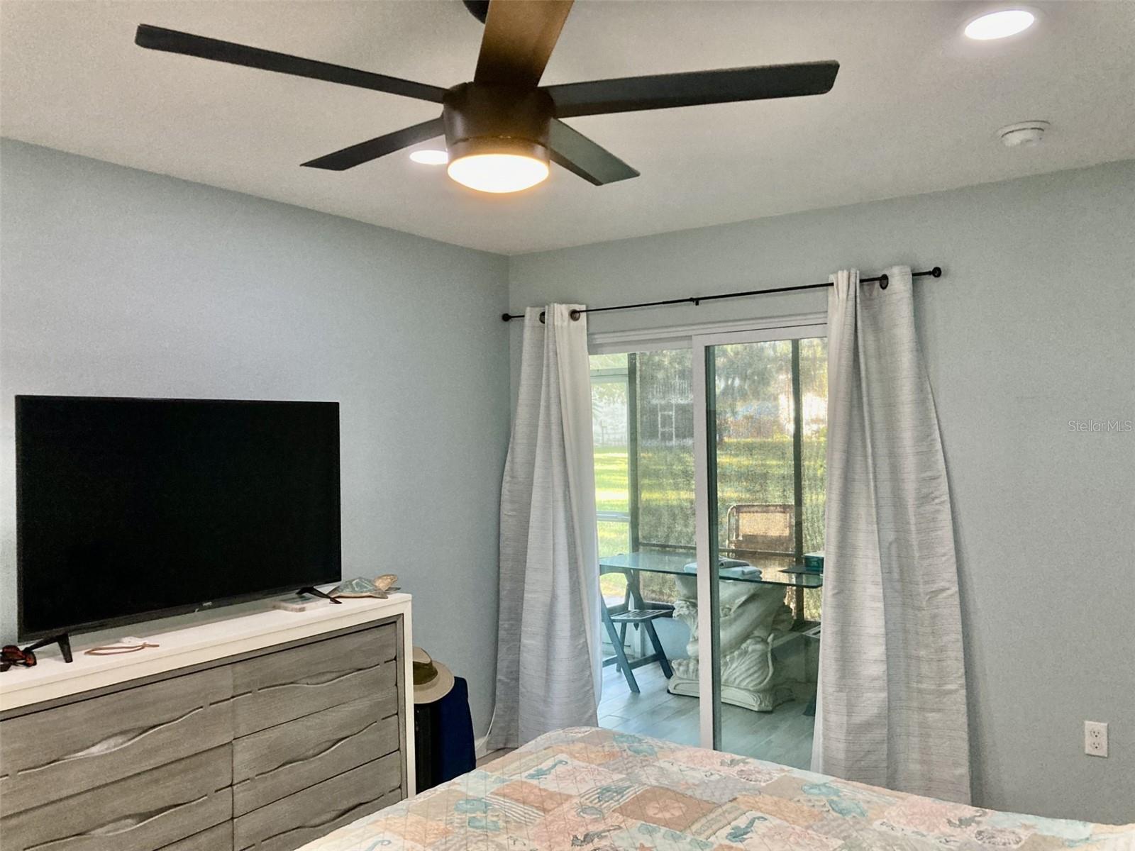 Image 9 of 18 For 4511 3rd Street Circle W 289