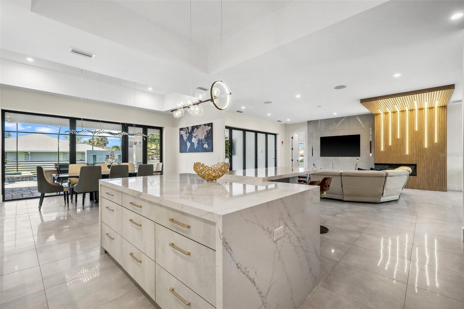 Image 17 of 58 For 507 Acacia Lane