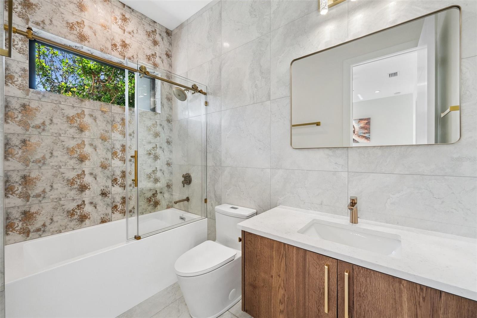 Image 45 of 58 For 507 Acacia Lane