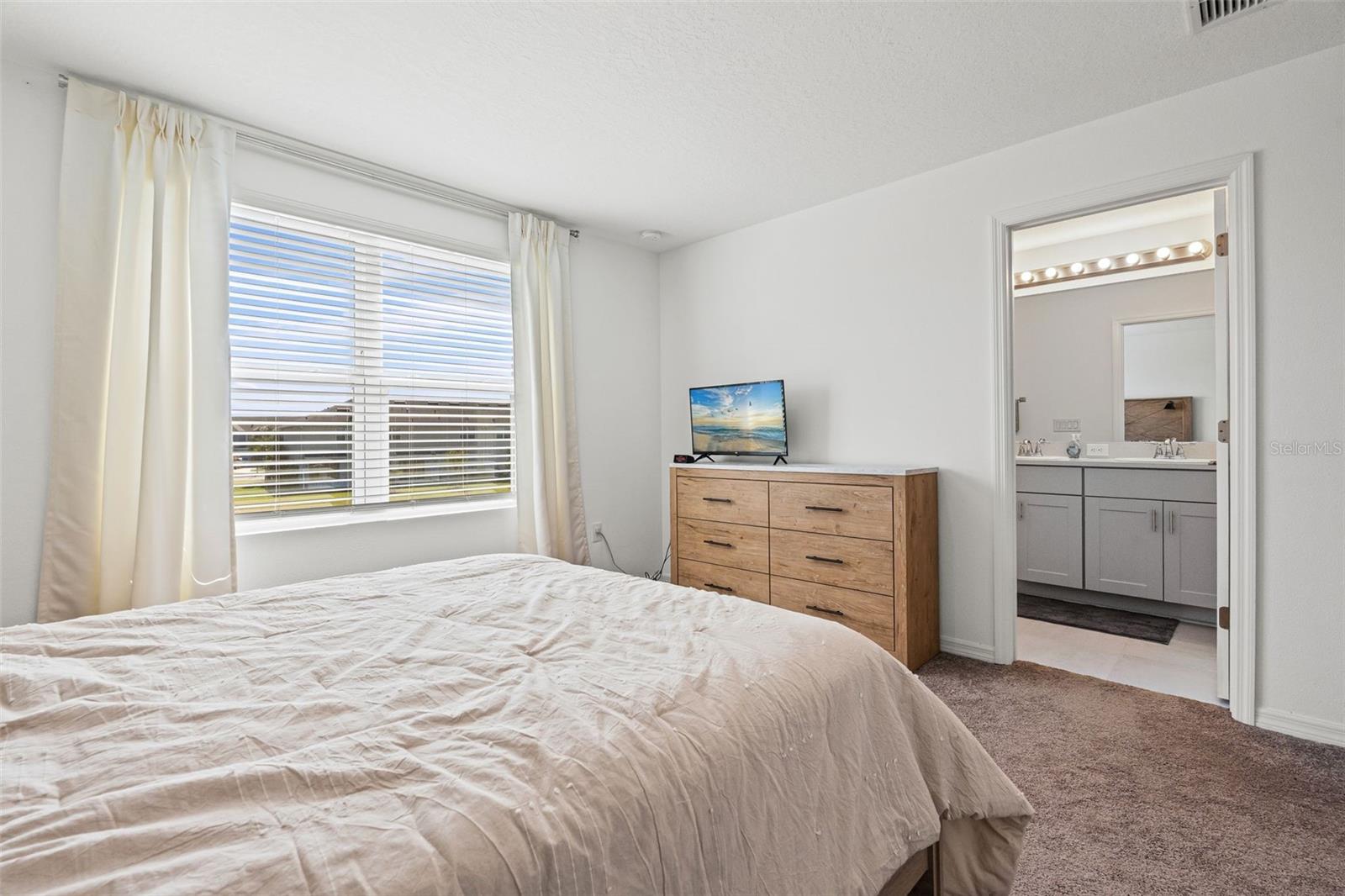 Image 18 of 51 For 5725 Haven Terrace