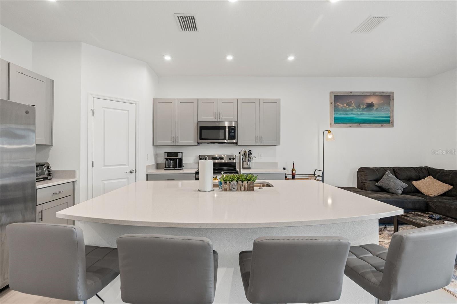 Image 8 of 51 For 5725 Haven Terrace