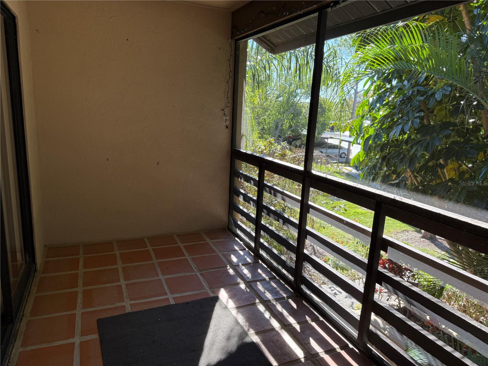 Image 15 of 44 For 5691 Ashton Lake Drive 14