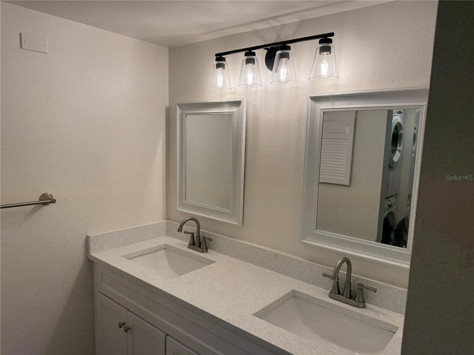 Image 21 of 44 For 5691 Ashton Lake Drive 14