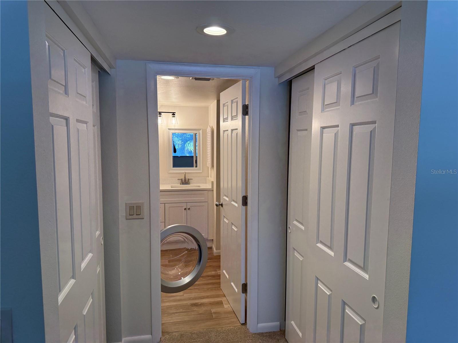 Image 22 of 44 For 5691 Ashton Lake Drive 14