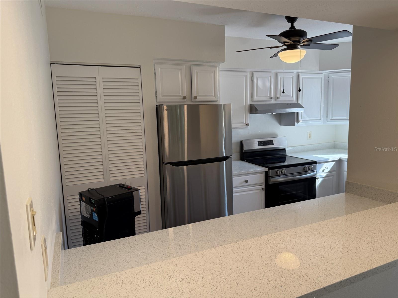 Image 8 of 44 For 5691 Ashton Lake Drive 14