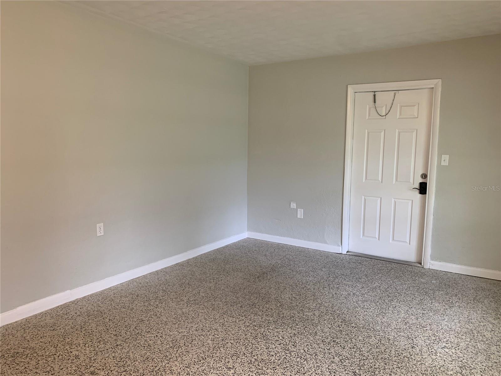 Image 7 of 14 For 219 21st Street E B