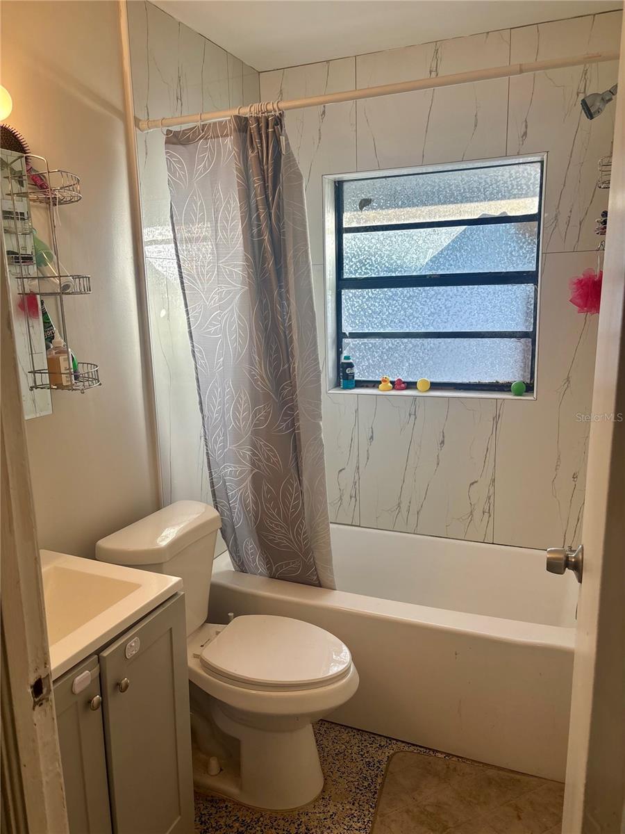 Image 9 of 14 For 219 21st Street E B