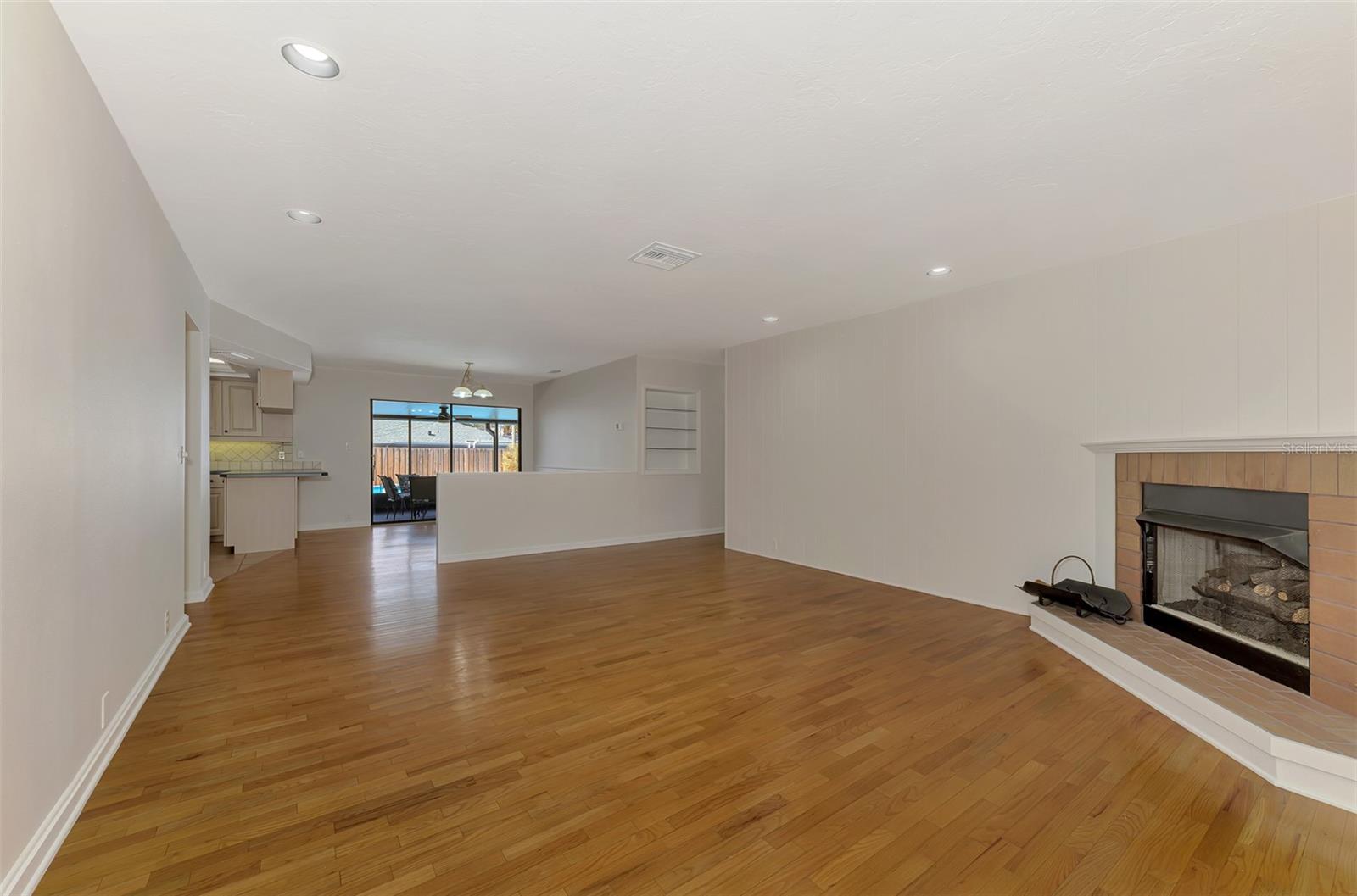 Image 5 of 49 For 4136 Wake Avenue