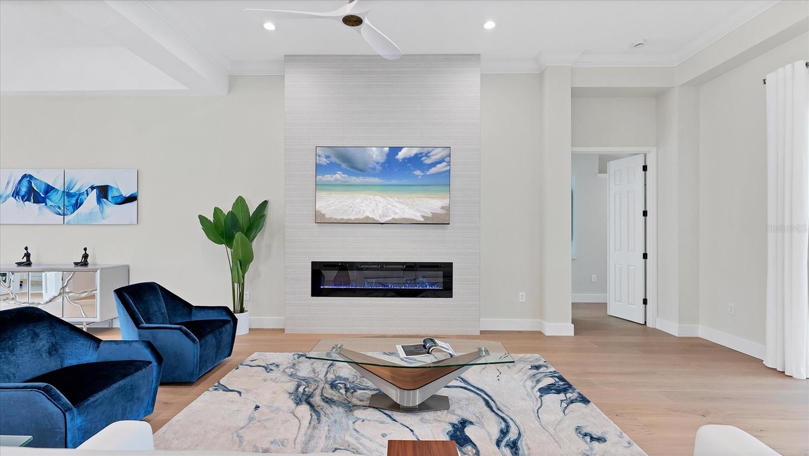 Image 10 of 87 For 8330 Abingdon Court