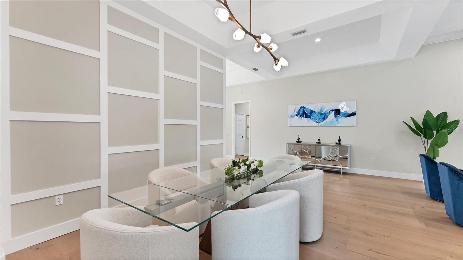 Image 15 of 87 For 8330 Abingdon Court