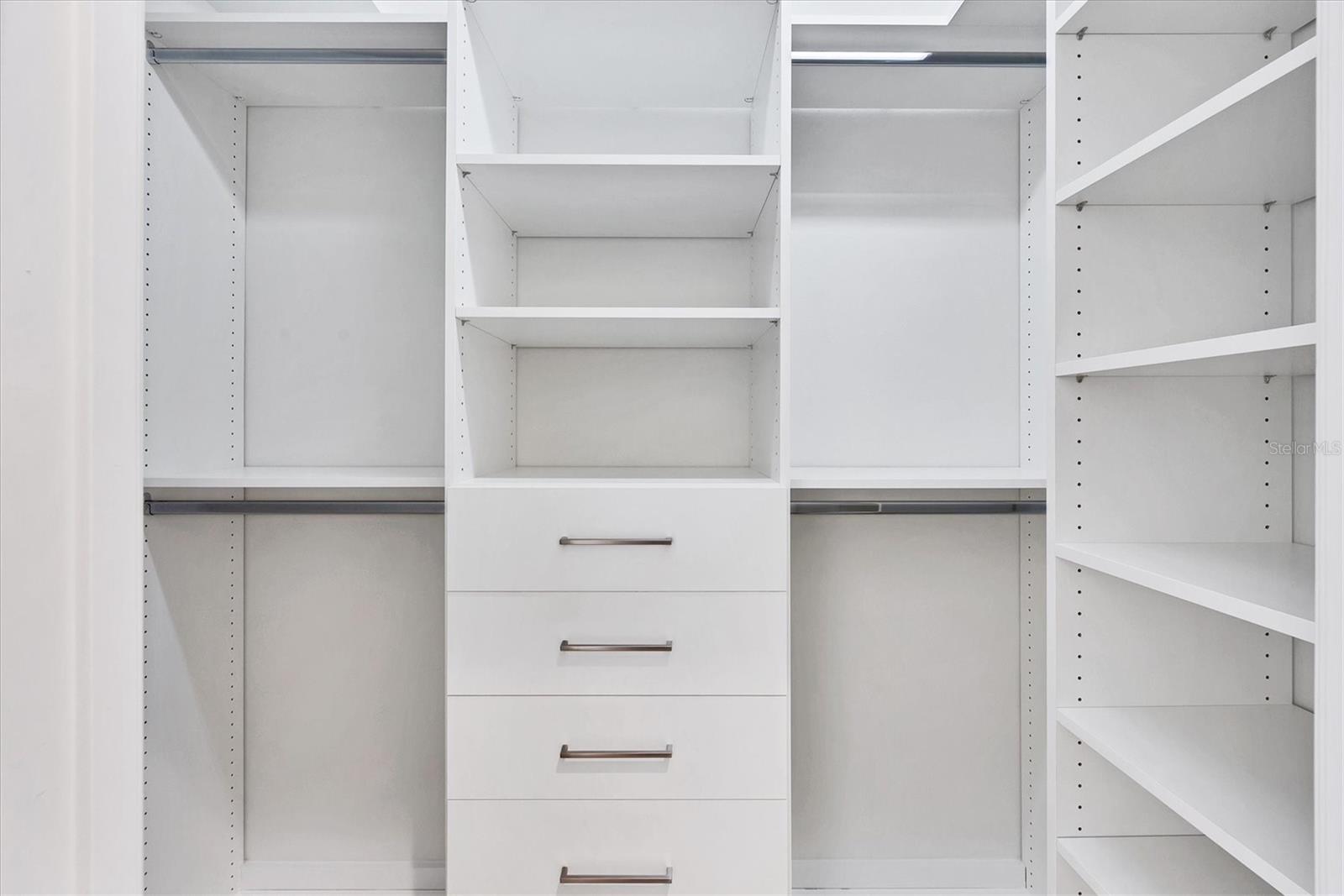 Image 37 of 87 For 8330 Abingdon Court