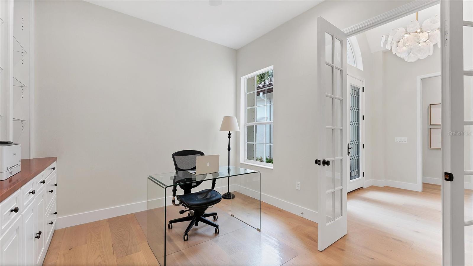 Image 43 of 87 For 8330 Abingdon Court