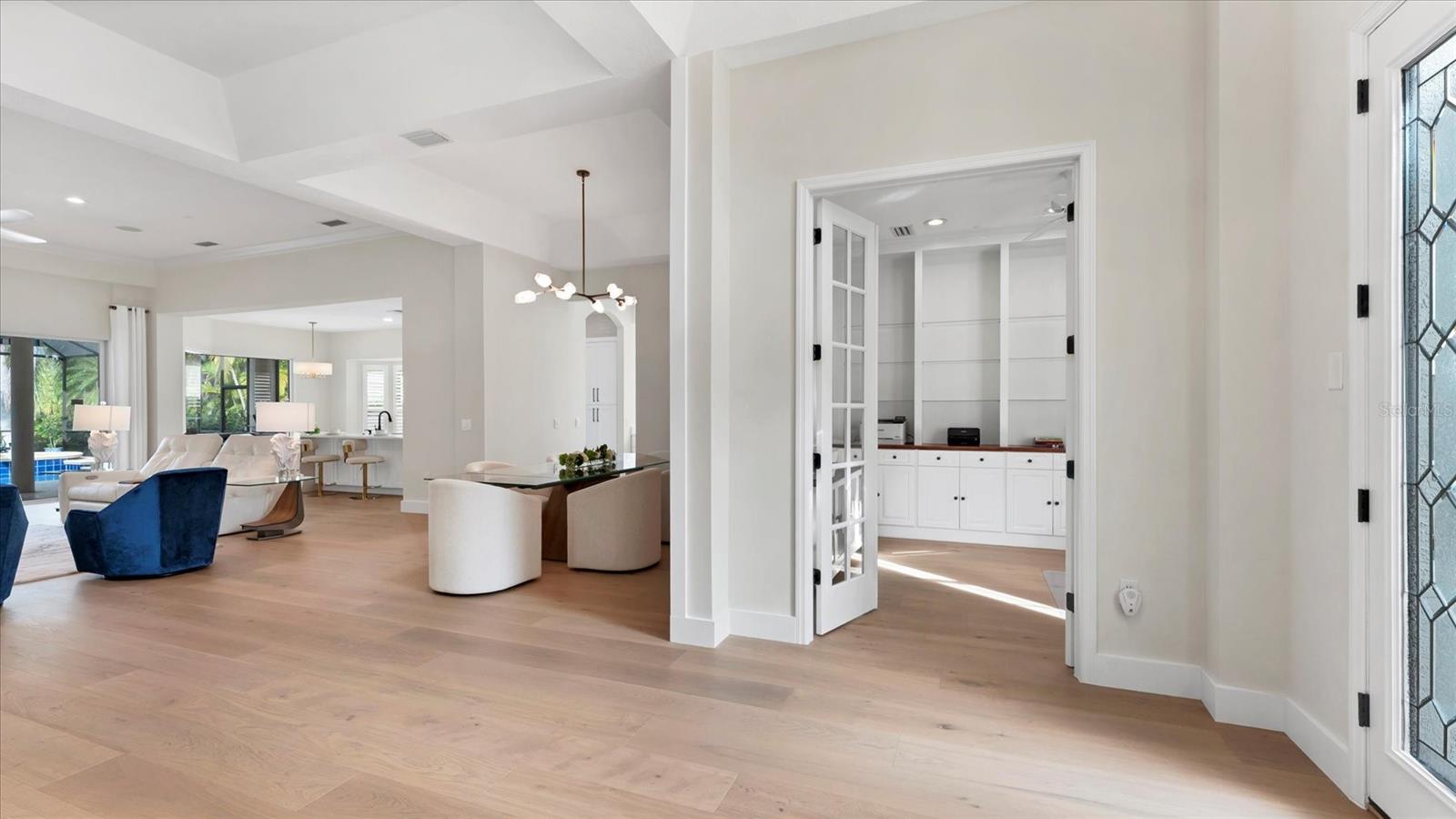 Image 5 of 87 For 8330 Abingdon Court