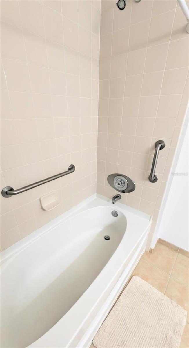 Image 17 of 34 For 1064 Tamiami Trail 1606