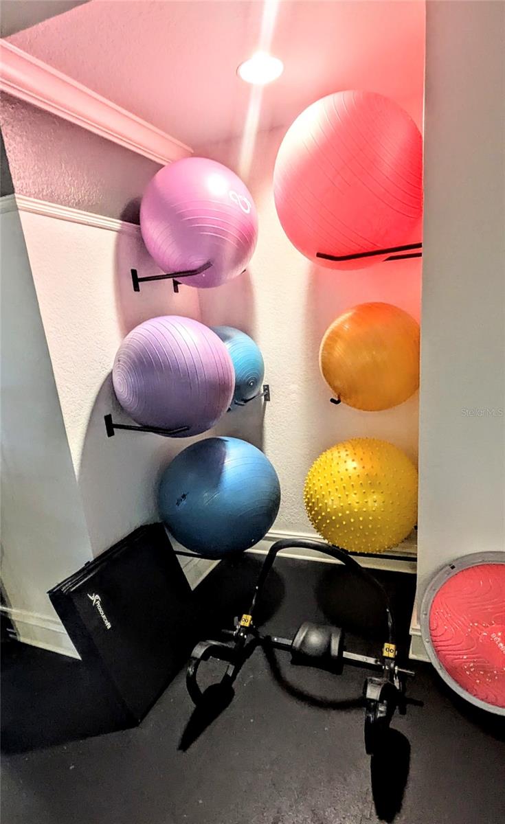 Image 22 of 34 For 1064 Tamiami Trail 1606