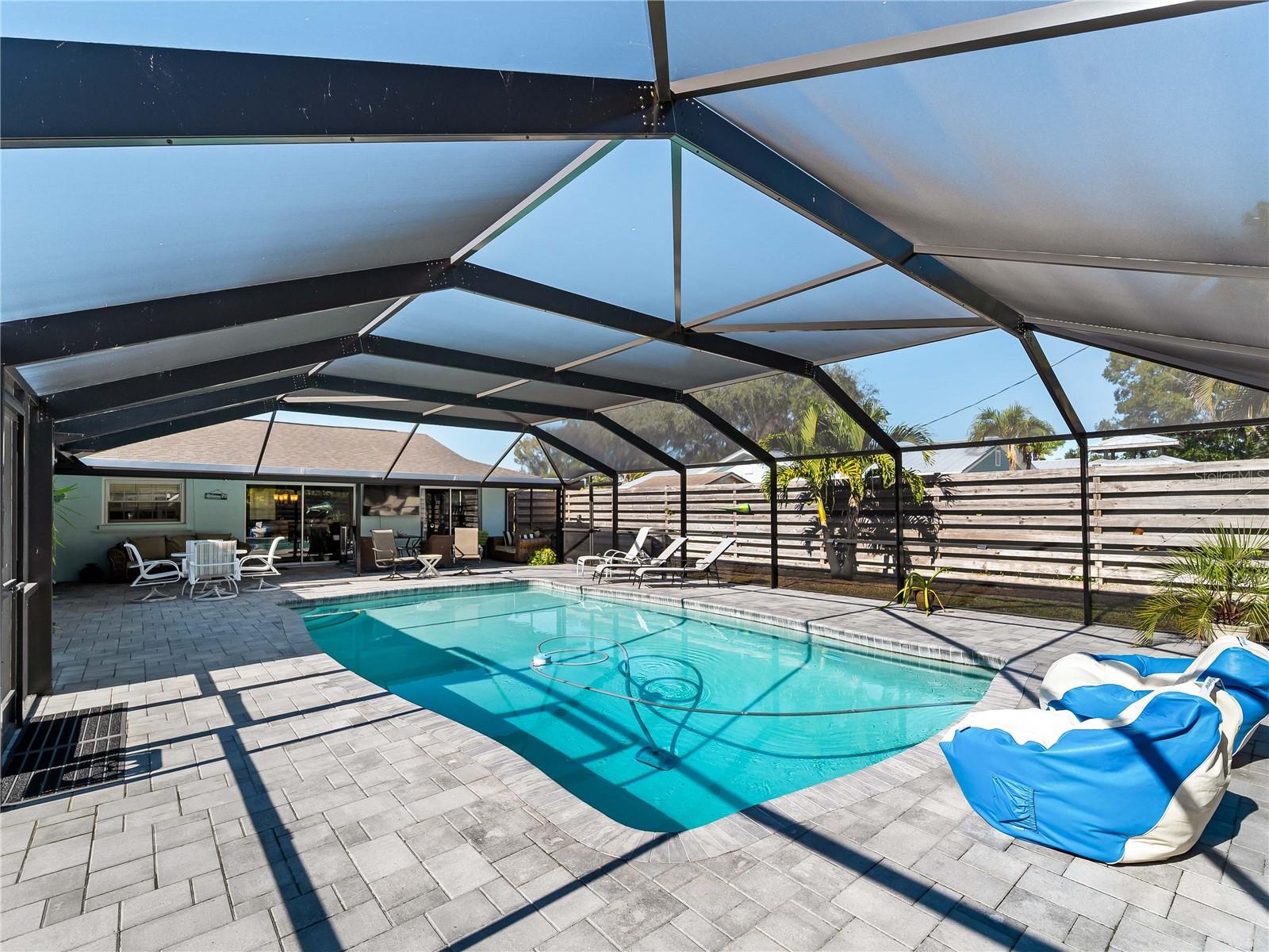 Image 13 of 32 For 2003 49th Street W