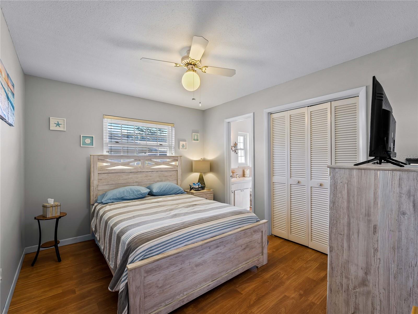 Image 28 of 32 For 2003 49th Street W