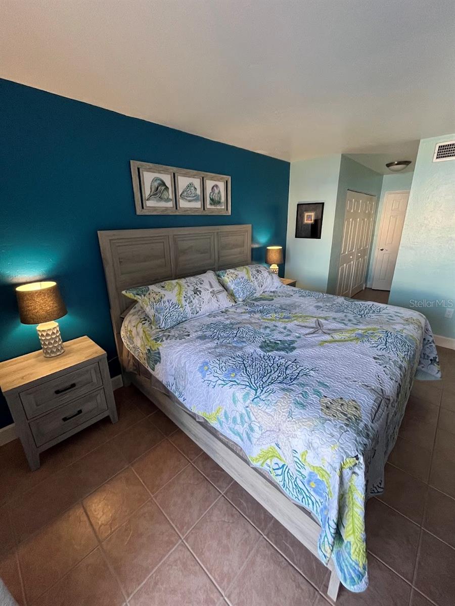 Image 13 of 43 For 1801 Gulf Drive N 166