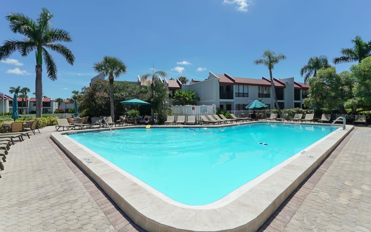 Image 29 of 43 For 1801 Gulf Drive N 166