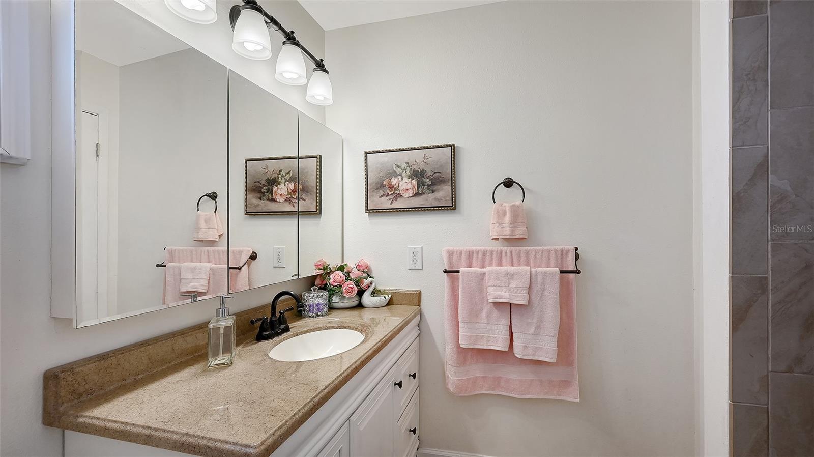 Image 22 of 30 For 3904 Ashwood Lane 64