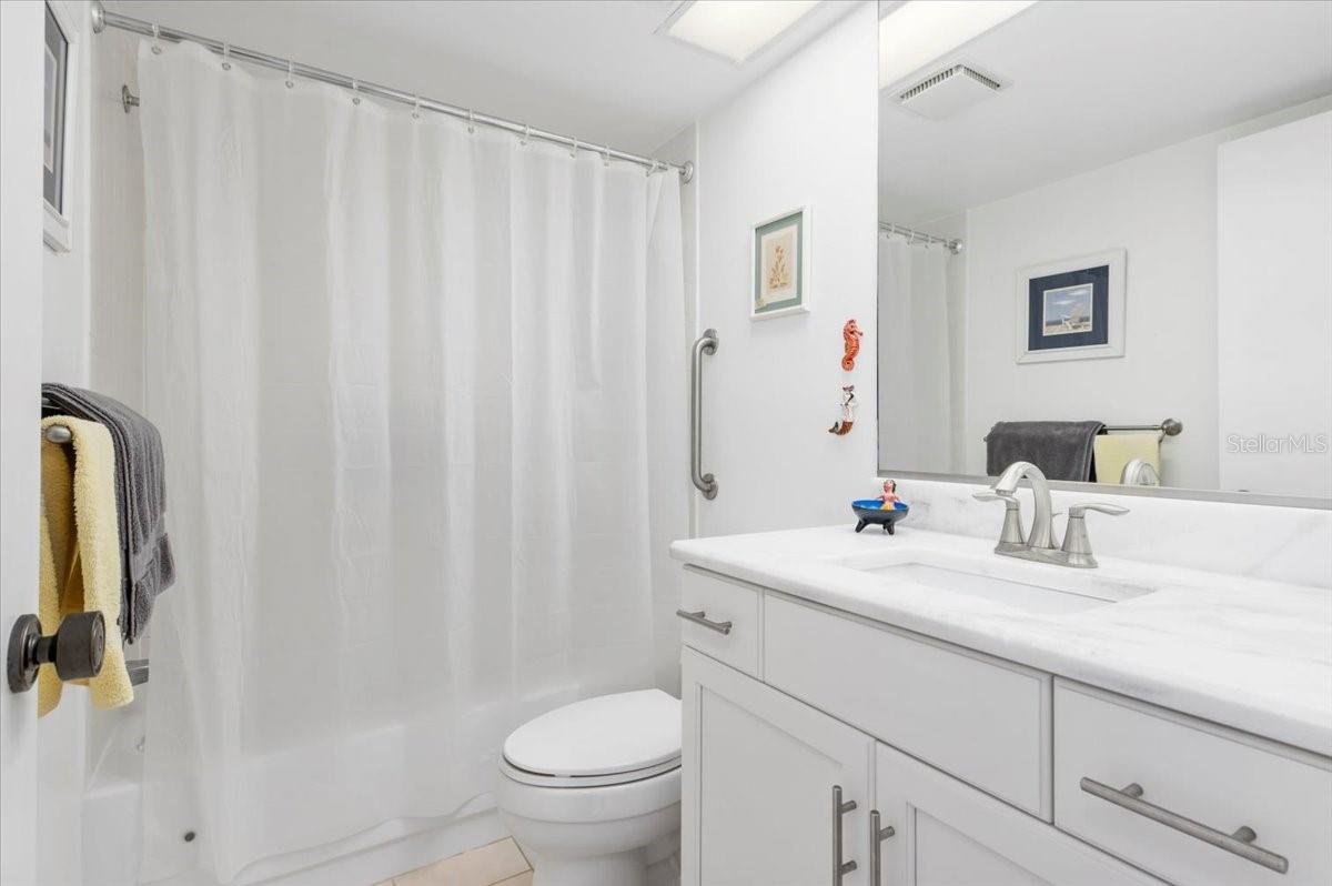 Image 17 of 38 For 1519 Pelican Point Drive 288