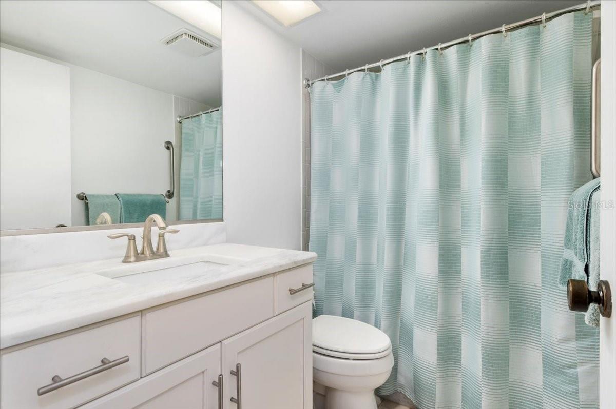 Image 19 of 38 For 1519 Pelican Point Drive 288