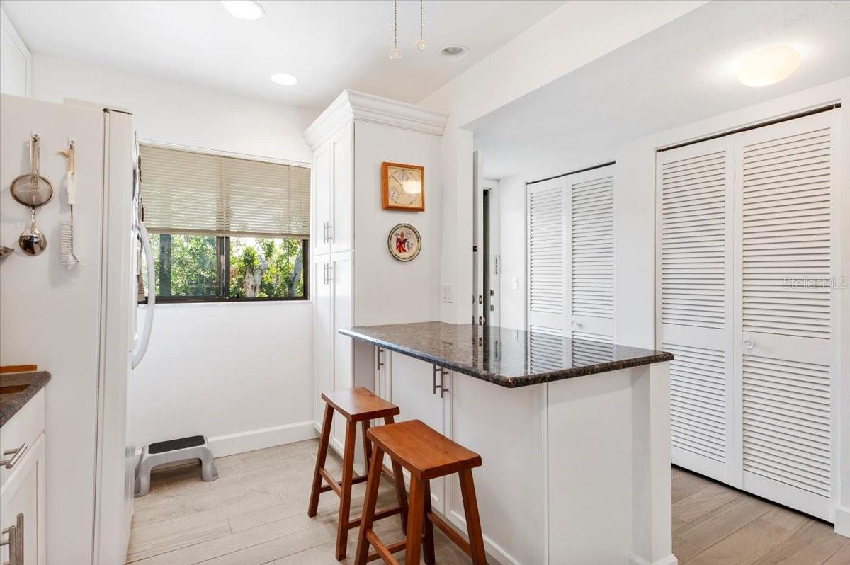 Image 8 of 38 For 1519 Pelican Point Drive 288