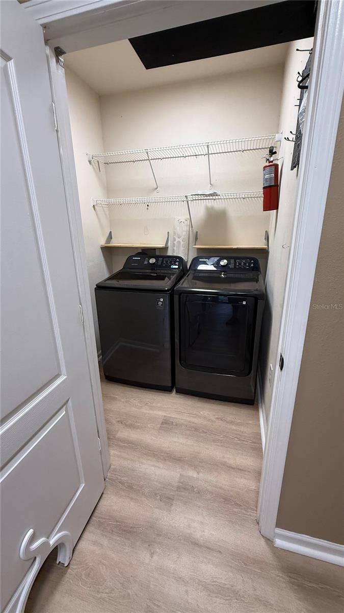 Image 18 of 43 For 10414 Villa View Circle