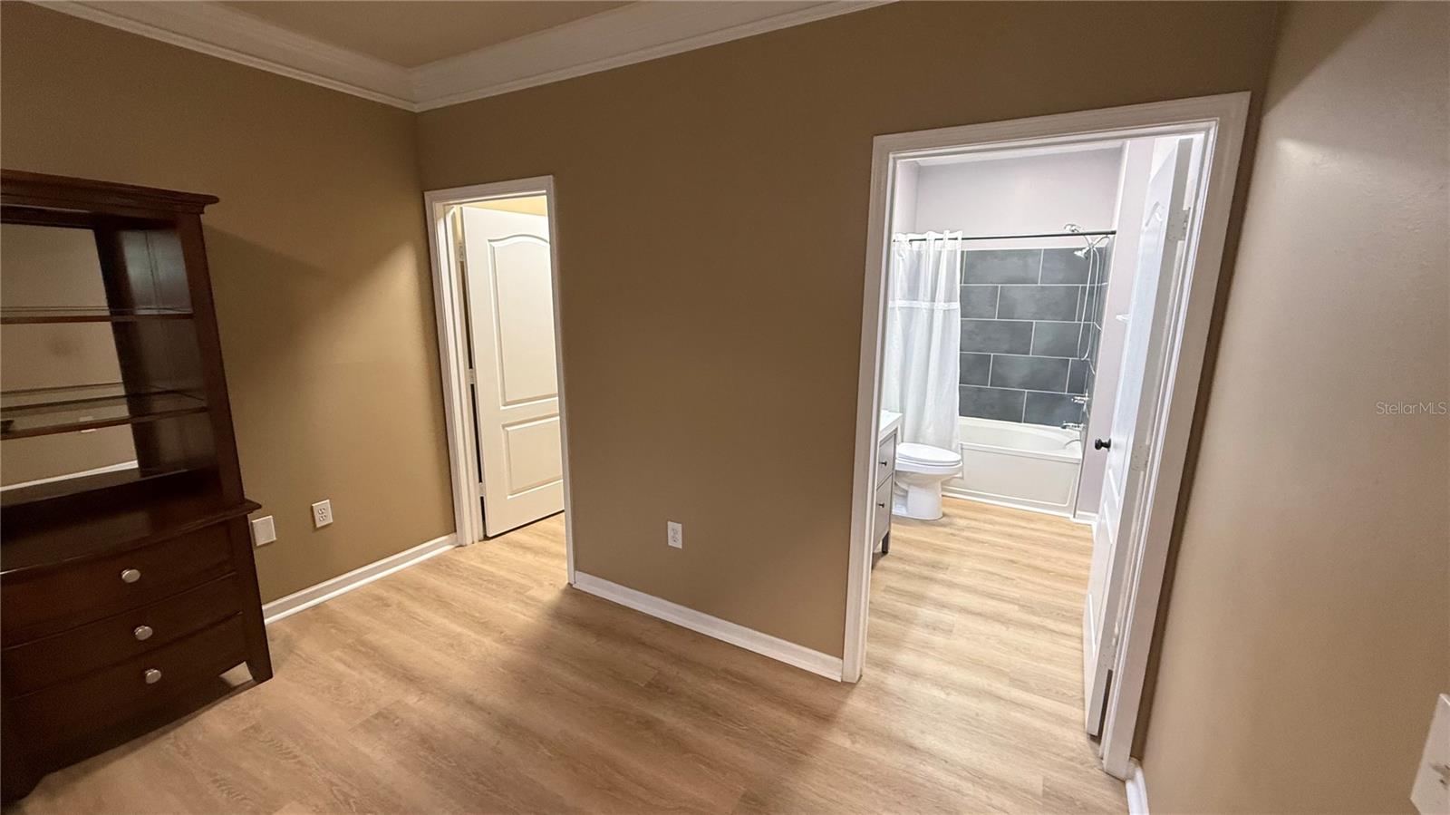 Image 24 of 43 For 10414 Villa View Circle