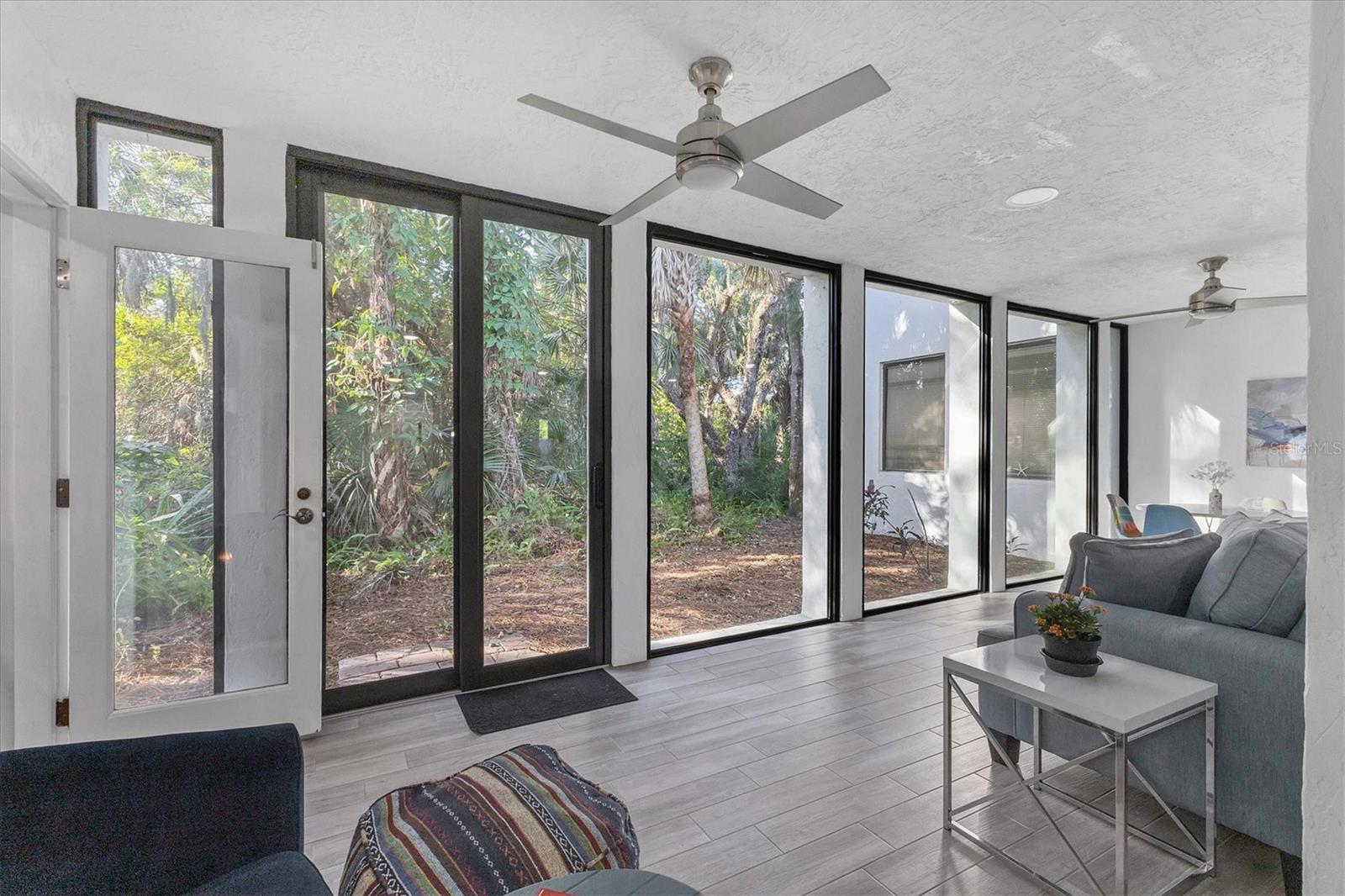 Image 13 of 56 For 3332 Thornwood Road 3332