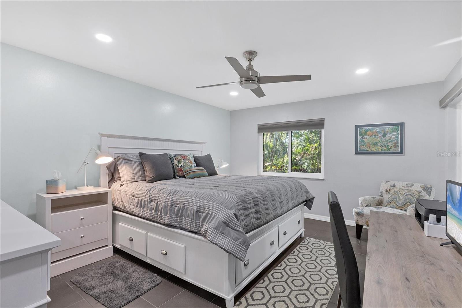 Image 20 of 56 For 3332 Thornwood Road 3332