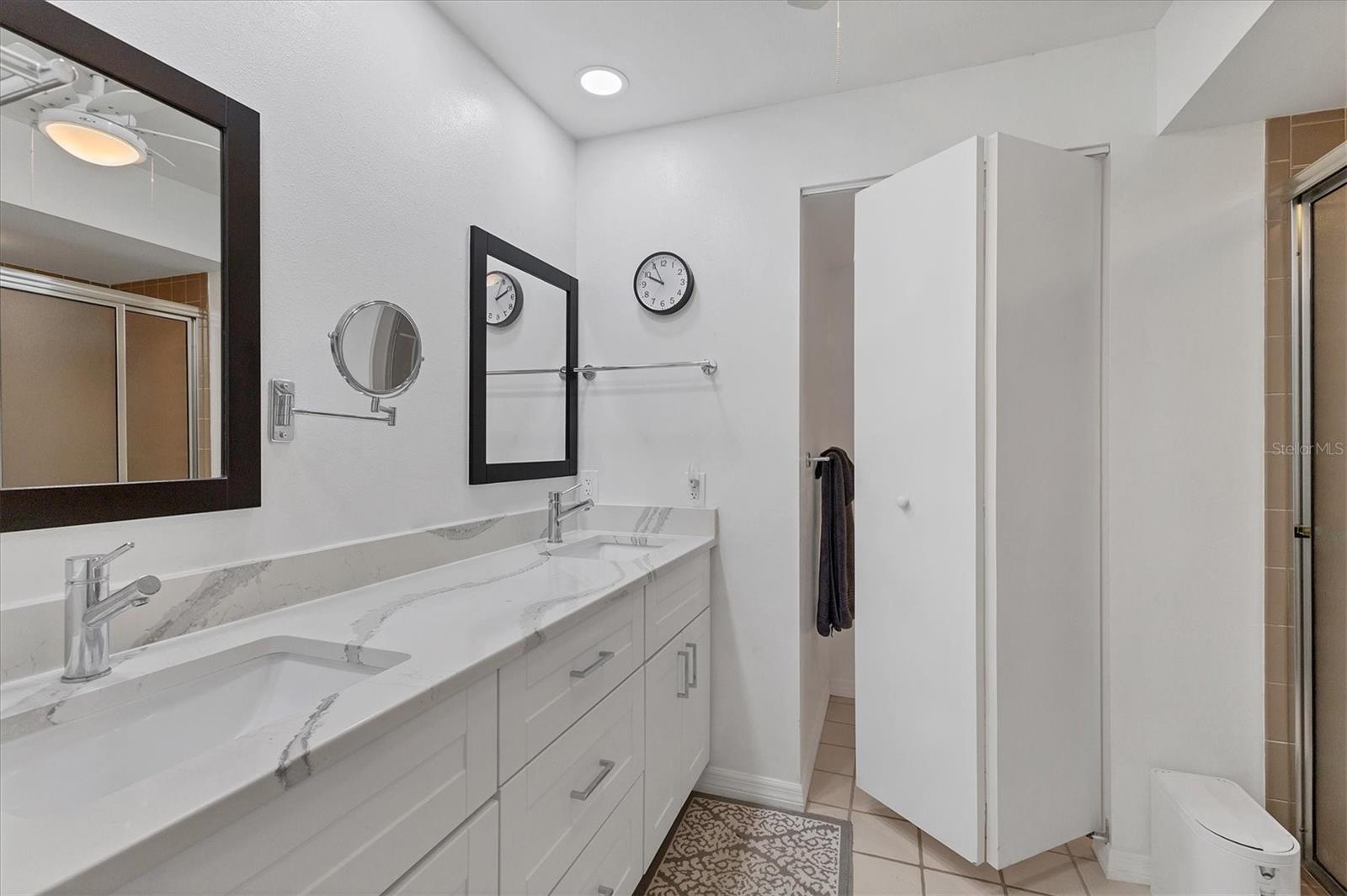 Image 22 of 56 For 3332 Thornwood Road 3332